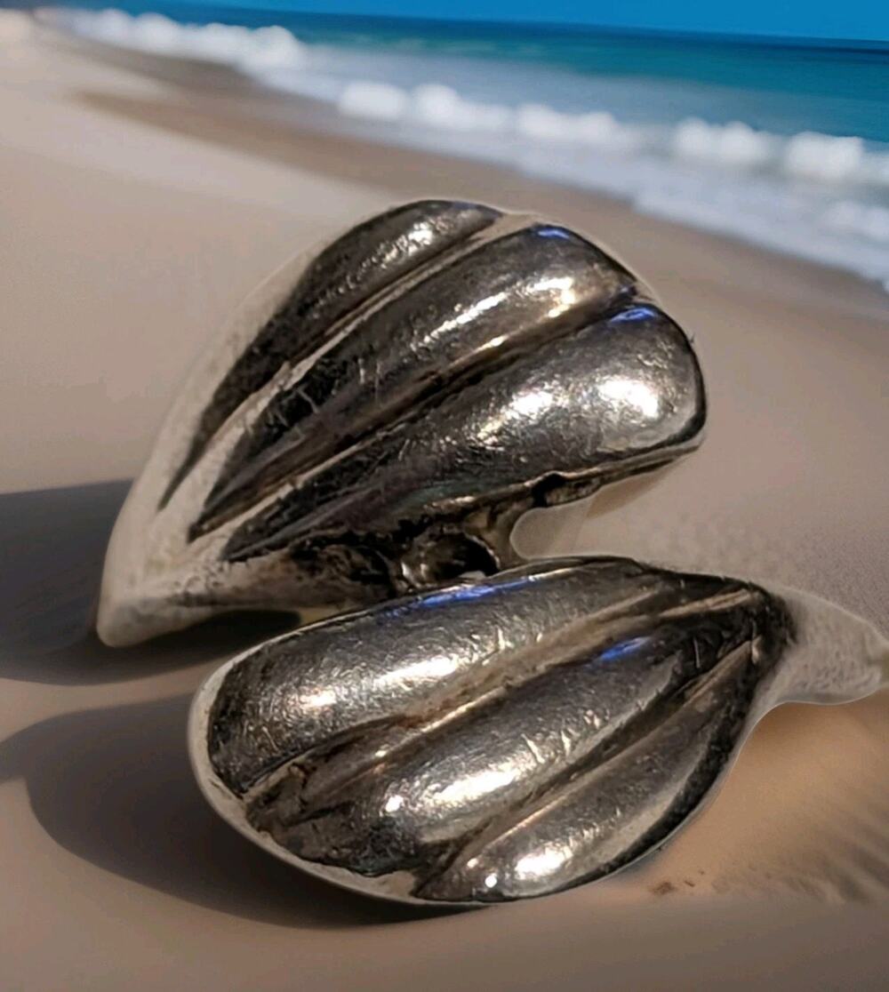 Sterling Silver 925 Double Dome Half Shells Swirled Ring Size 6